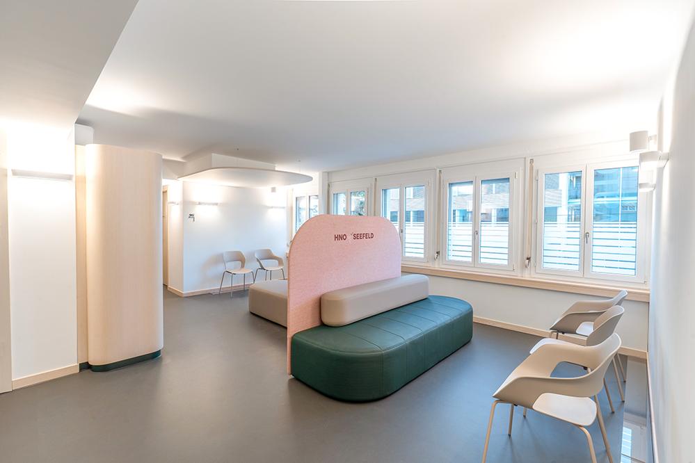 Wartezimmer Praxis HNO im Seefeld Zürich